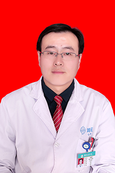 贾海勇，重症医学科主任，副主任医师